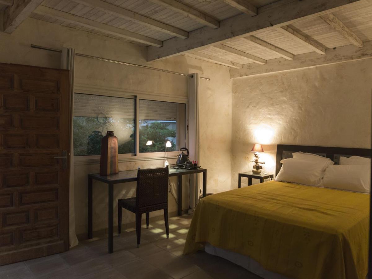La Casa Nert Hotel Millas Room photo
